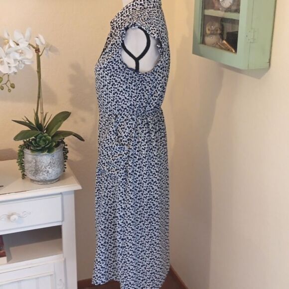 Monteau Navy and Cream Floral Dress. Retro. Garden Girl. - Picture 4 of 11